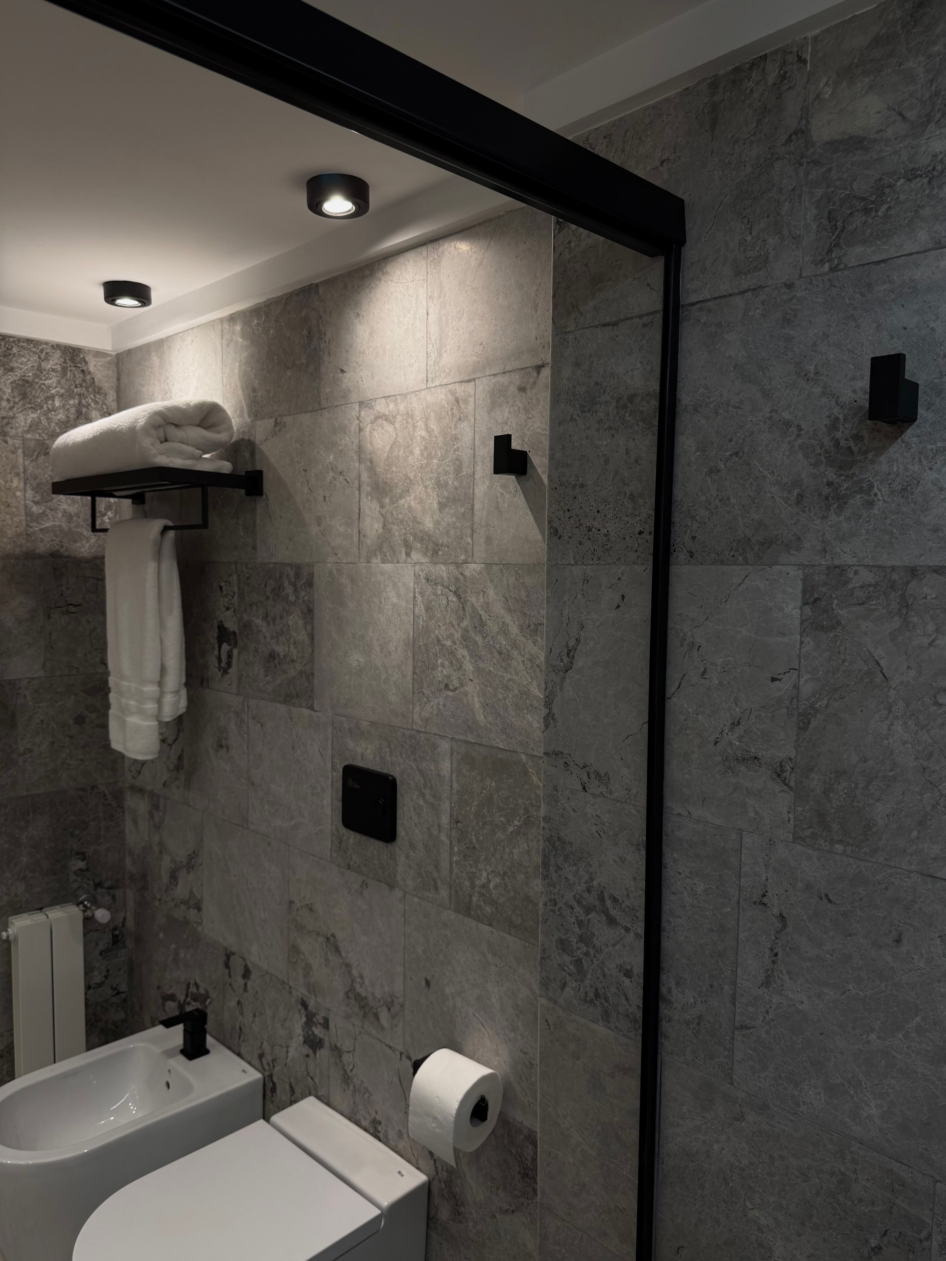 Percha Cubic — imagen 3