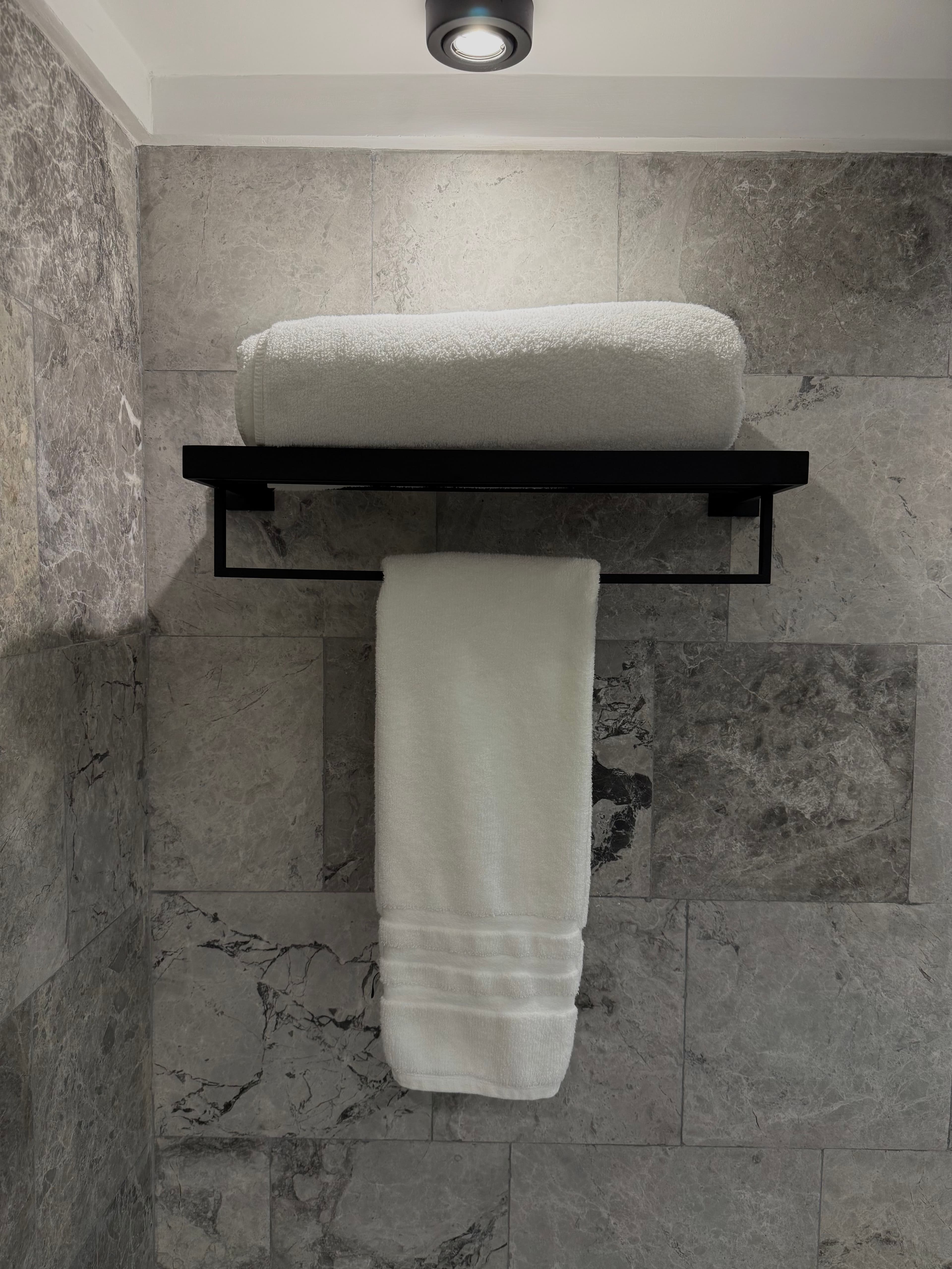 Toallero Estante Mate — imagen 4